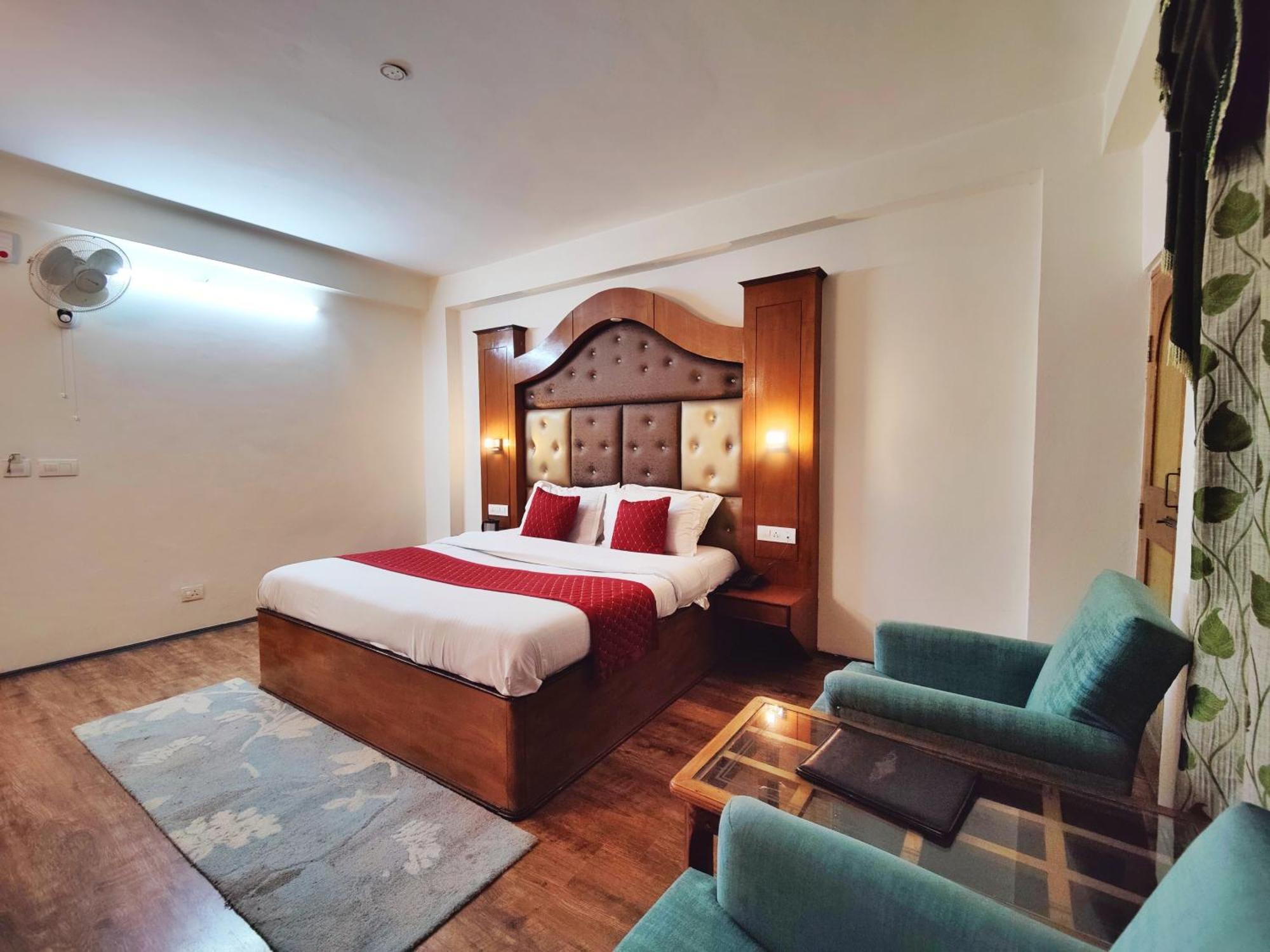 Surya International Hotel Manali Near Mall Road Exteriér fotografie