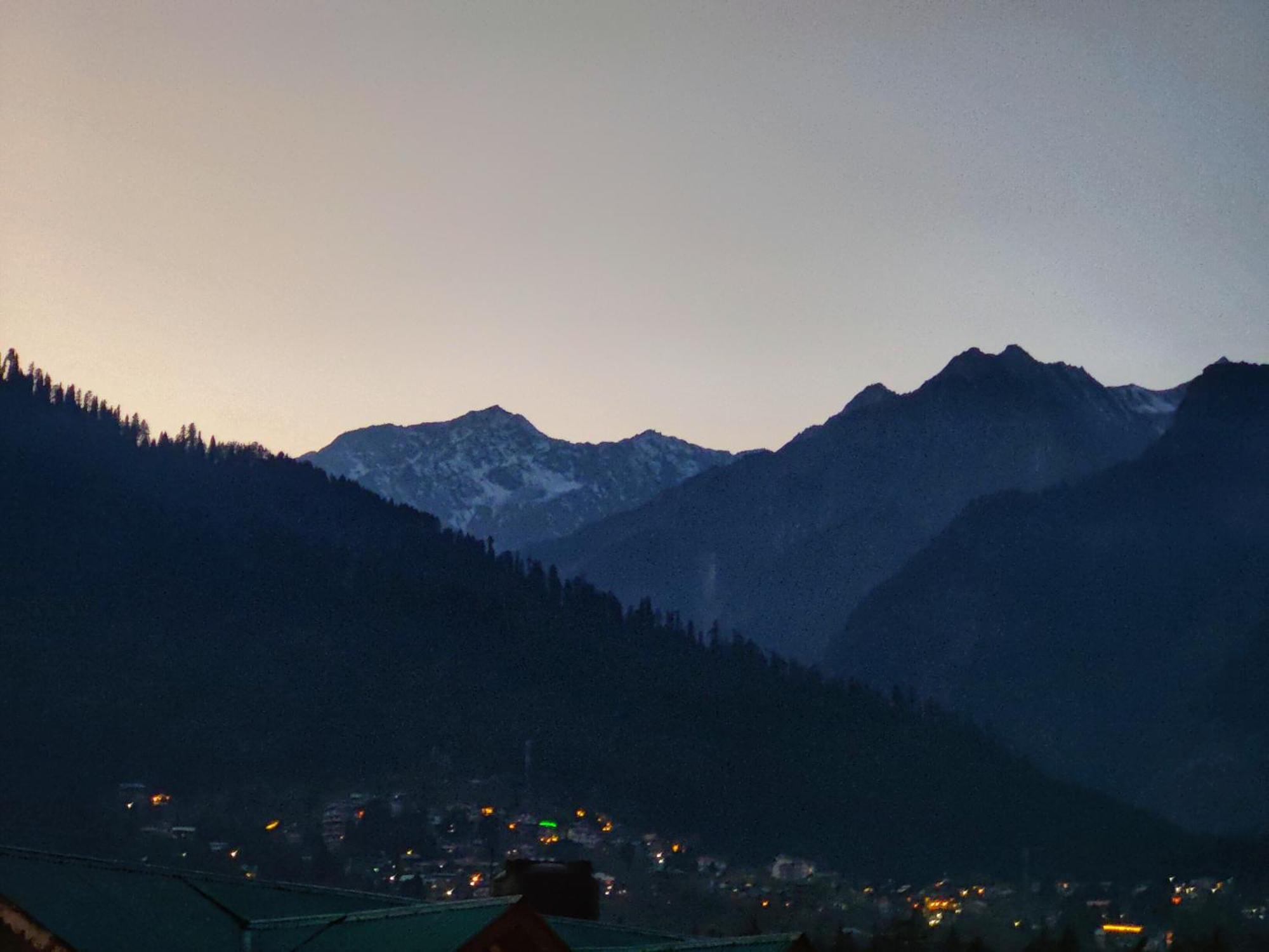 Surya International Hotel Manali Near Mall Road Exteriér fotografie