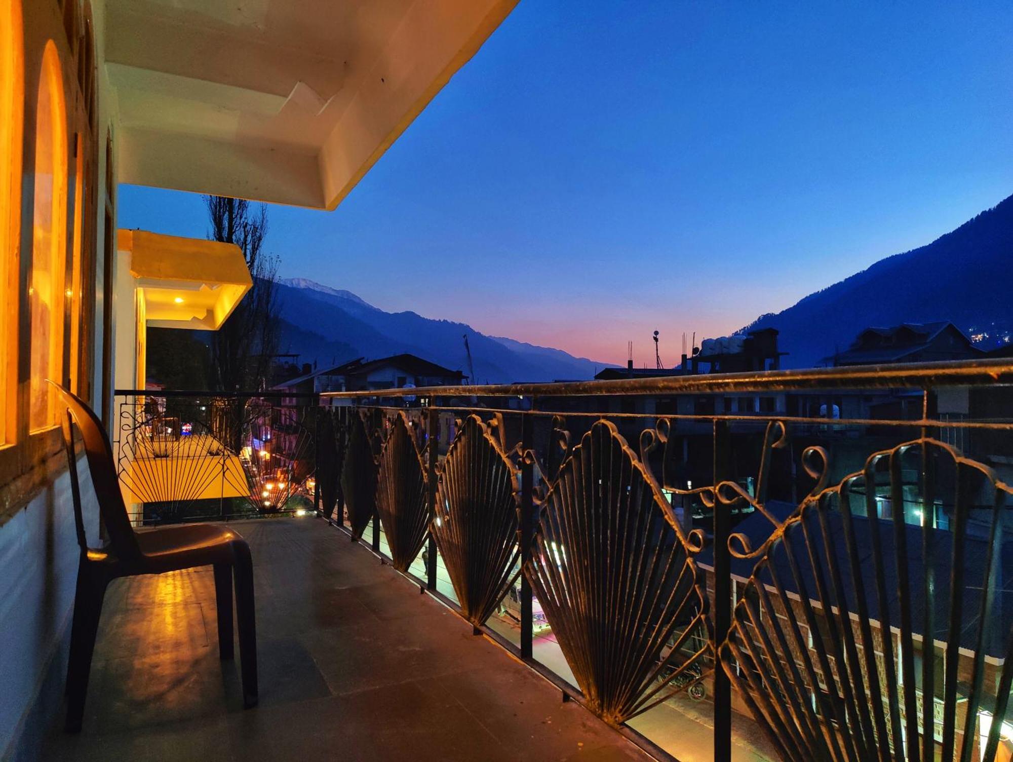 Surya International Hotel Manali Near Mall Road Exteriér fotografie