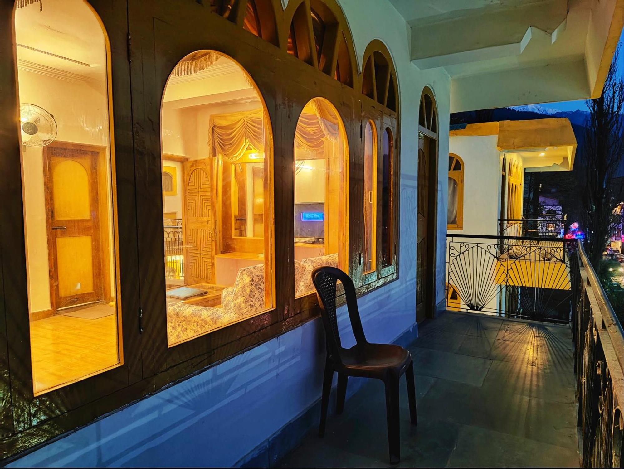 Surya International Hotel Manali Near Mall Road Exteriér fotografie