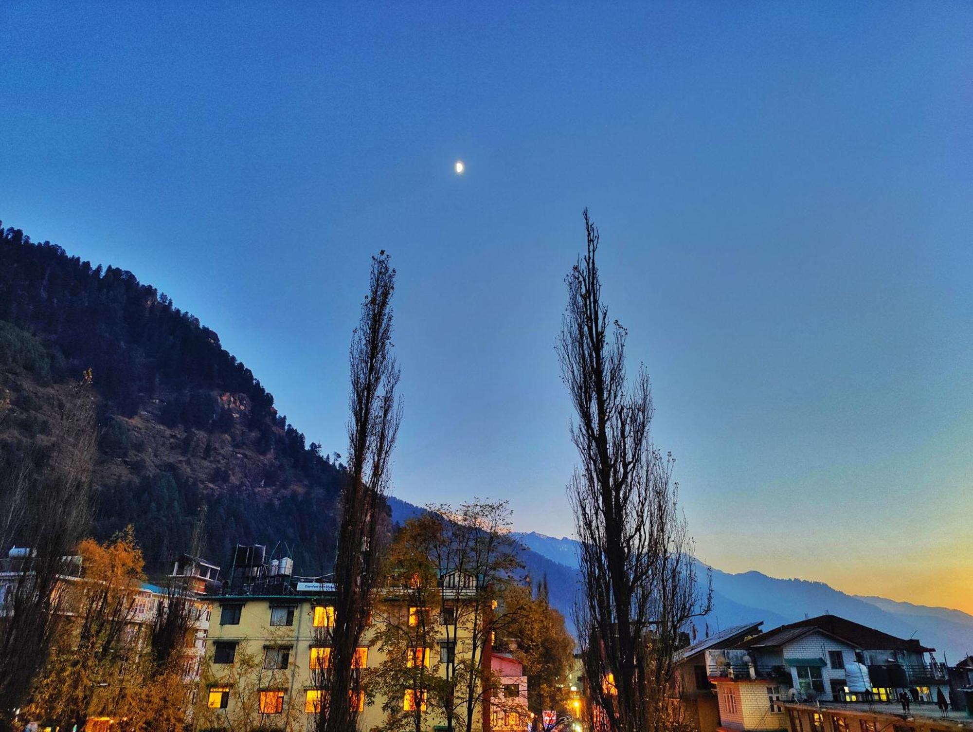 Surya International Hotel Manali Near Mall Road Exteriér fotografie