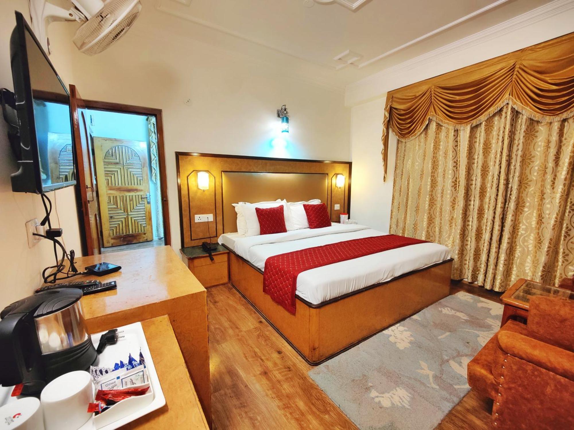 Surya International Hotel Manali Near Mall Road Exteriér fotografie