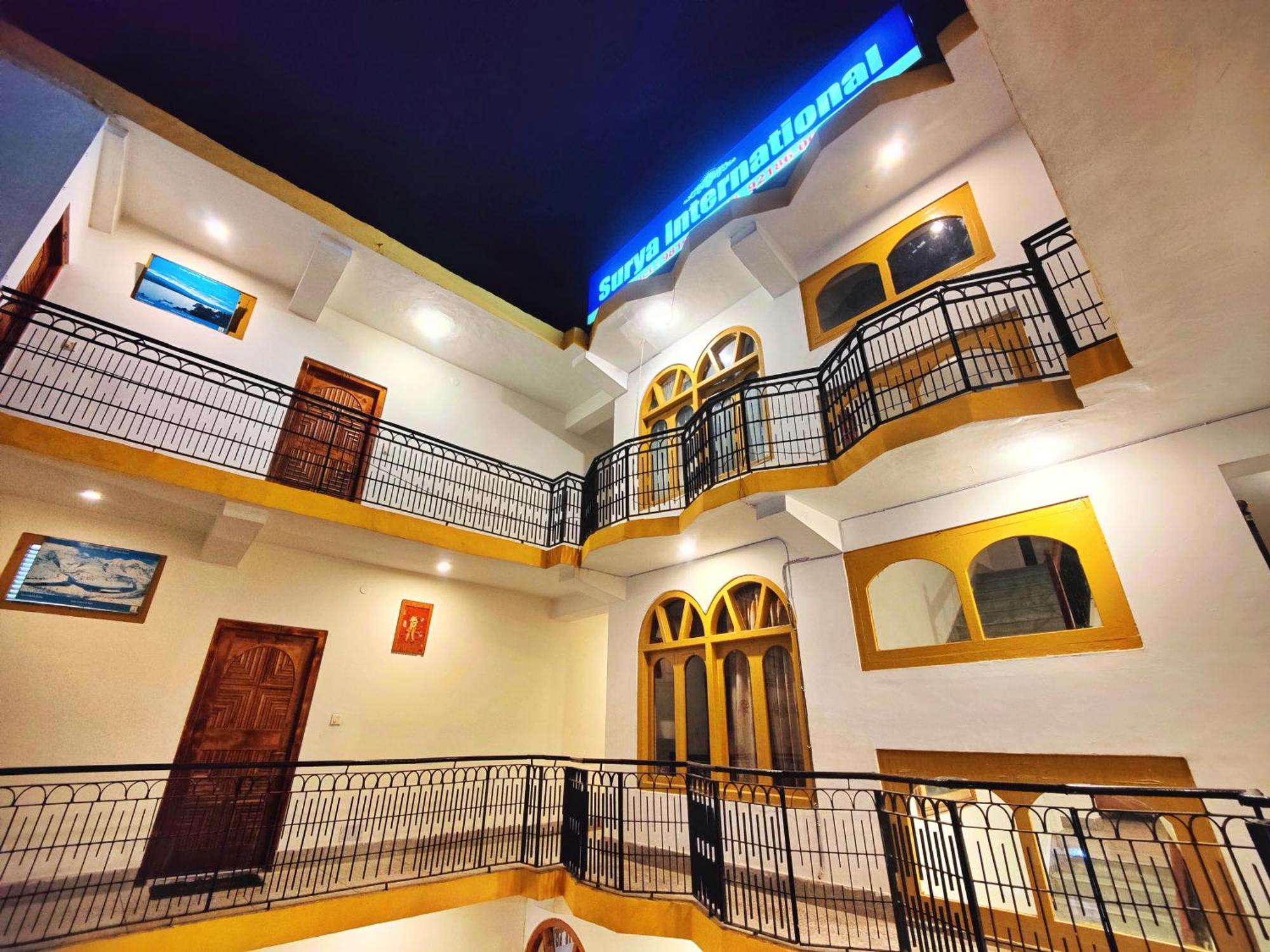 Surya International Hotel Manali Near Mall Road Exteriér fotografie