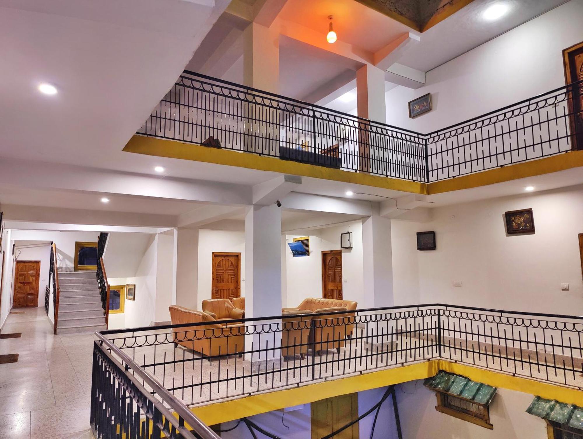 Surya International Hotel Manali Near Mall Road Exteriér fotografie